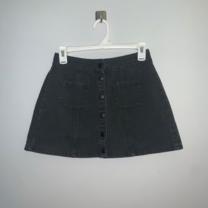 BRANDY MELVILLE BUTTON UP JEAN SKIRT W POCKETS